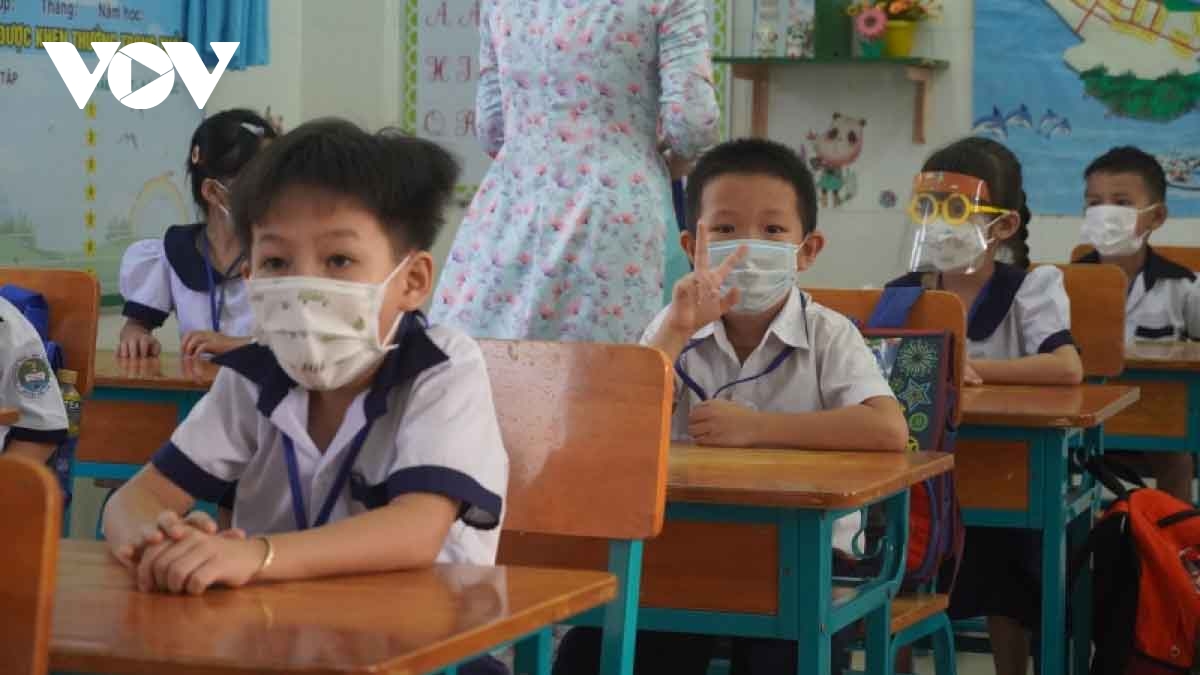 First HCM City school reopens the door to pupils as COVID-19 under control